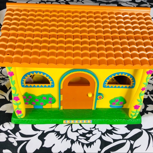 dora talking dollhouse